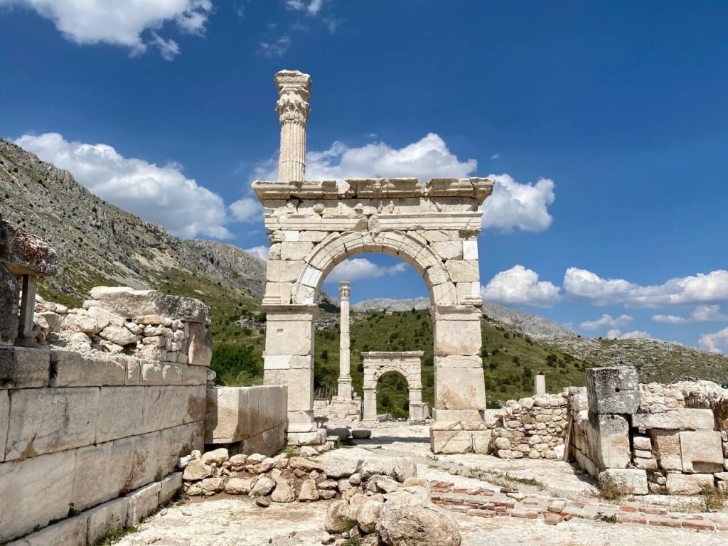 sagalassos kezban arca batibeki